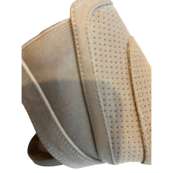 Mia Block Heel Peep Toe Womens Sz 7M Tan Faux Leather Career Heel - Picture 5 of 6